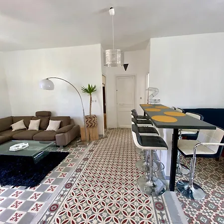 Grand En Centre Avec Terrasse Perpignan